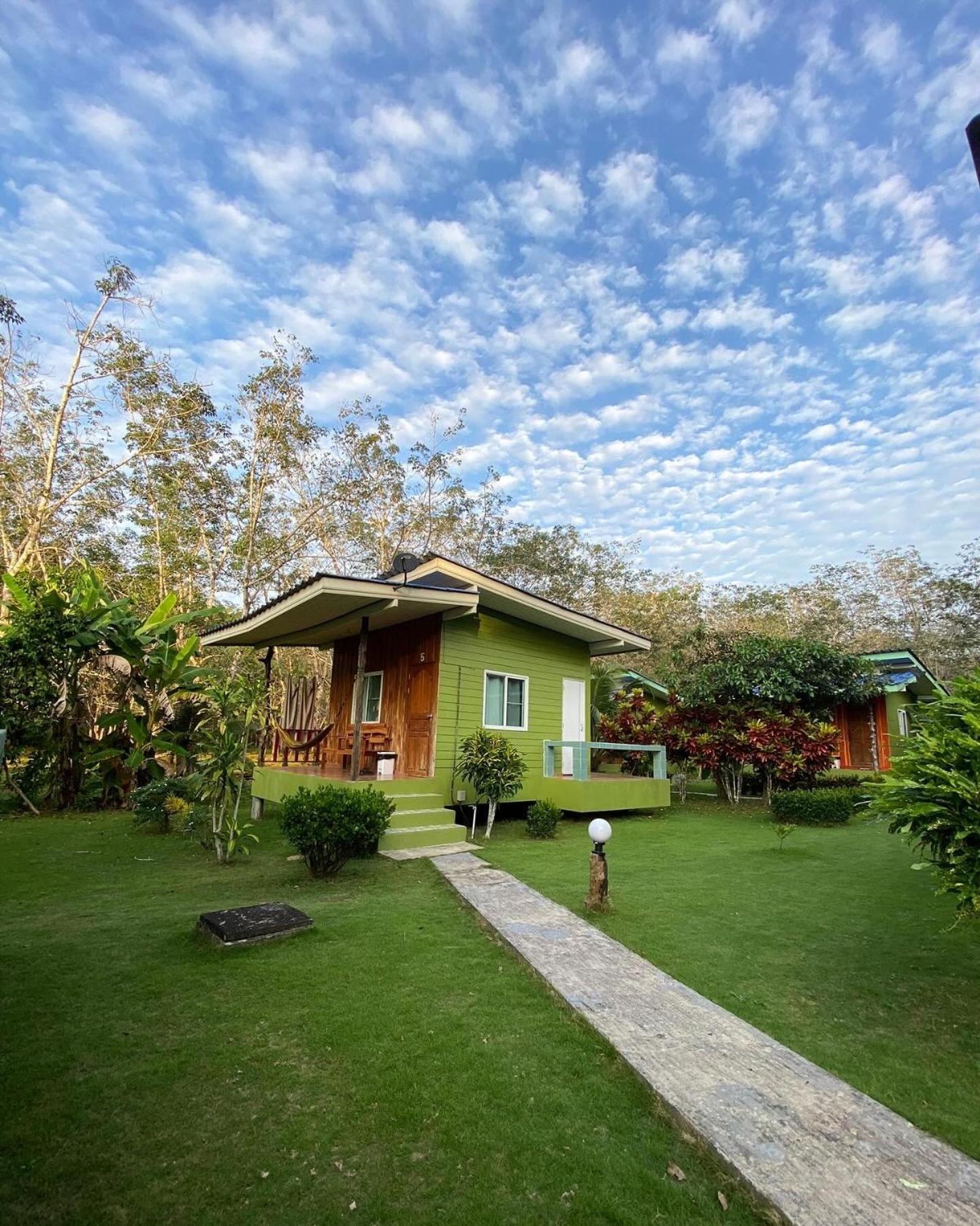 Suan Nai Kokut Resort Ko Kut Exterior foto